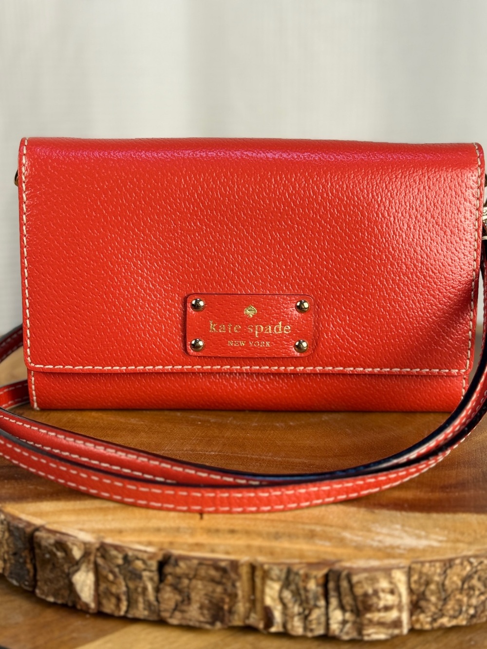 Kate Spade Red Pebbled Leather Crossbody Clutch - Like New! NWOT - Picture 8 of 10